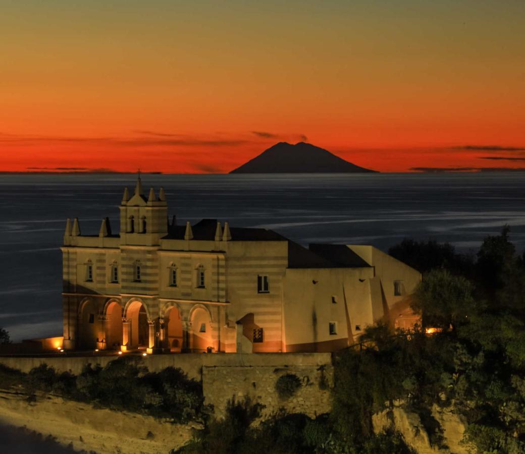 Апартаменти Affaccio Su Stromboli Тропеа Екстер'єр фото